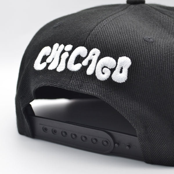 Chicago Bulls Mitchell & Ness NBA CITY LOVE Snapback Hat - Black